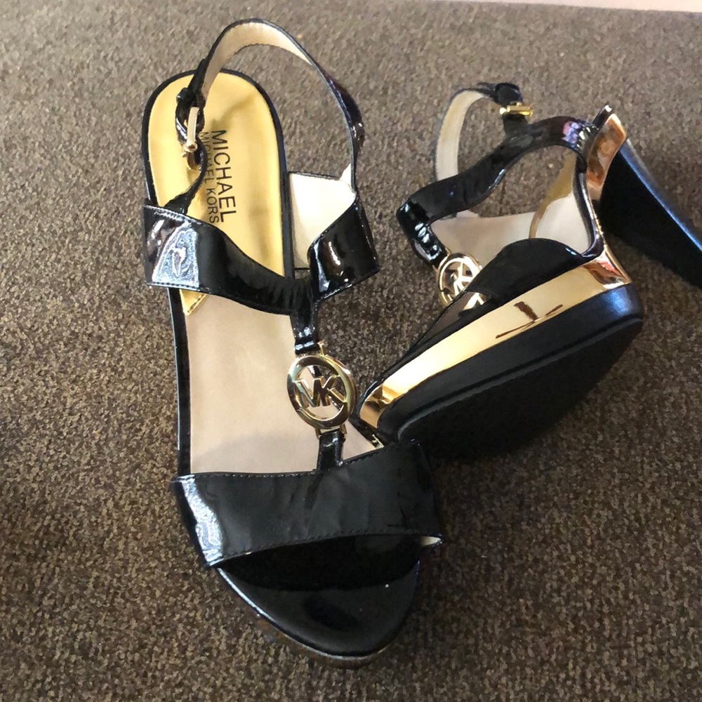 Michael Kors black&gold stack high-heels size 10m